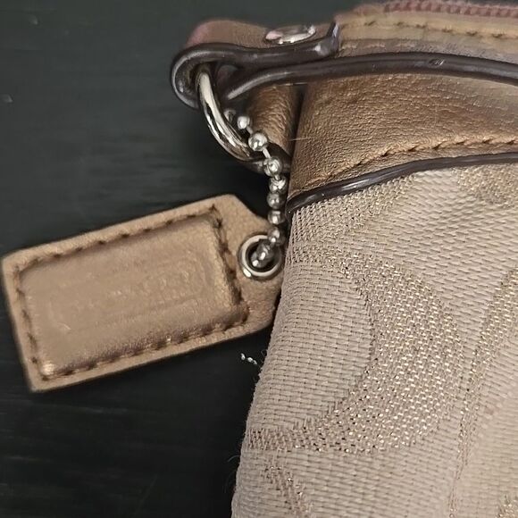 Coach Gold Wristlet Clutch Wallet Carryall Designer Womens Fancy Y2k Fun Trip - Picture 5 of 16